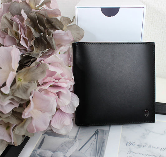 Cartier wallet  Bi-fold wallet black a009【USED】